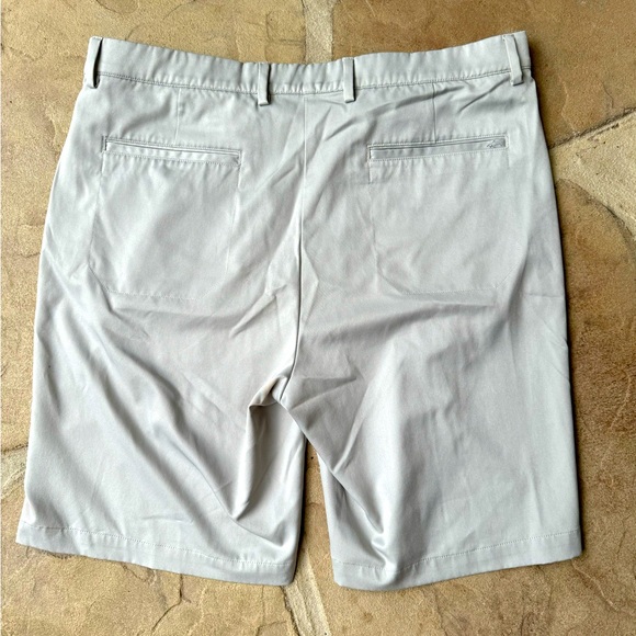 Greg Norman Collection, Khaki, Shorts, Size 36 - Picture 2 of 3